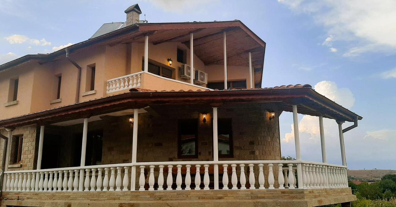 Къща За Гости Костови Iwajlowgrad Exterior foto